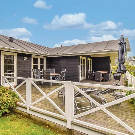 3 Bedroom Cozy In * Martofte