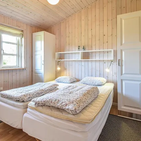 3 Bedroom Cozy In 펜션
