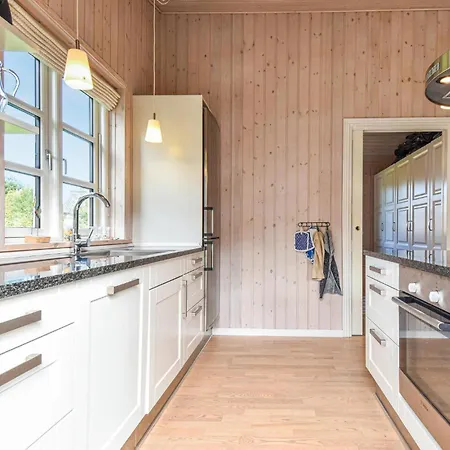 펜션 3 Bedroom Cozy In *